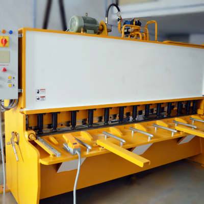 QC12Y QC11K Hidrolik Giyotin NC Kesme Makinesi Ağırlığı 3.3t