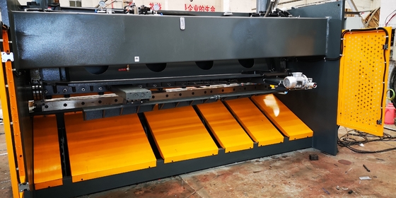 Dilme Cnc Sac Kesme Makinesi Sac Kesme Presi Qc12k-4x3200