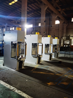 Ahşap Kutusu/Palet Paketi Yüksek çalışma hızı 20m/dakikası olan Hidrolik Basınç Makinesi
