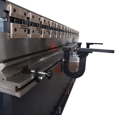 110 Ton 120 Ton 135 Ton Cnc Sac Abkant Pres Makinası